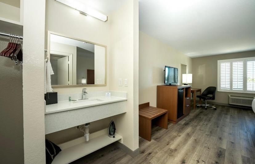Best Western Houston Iah Intercontinental Airport Inn ハンブル エクステリア 写真